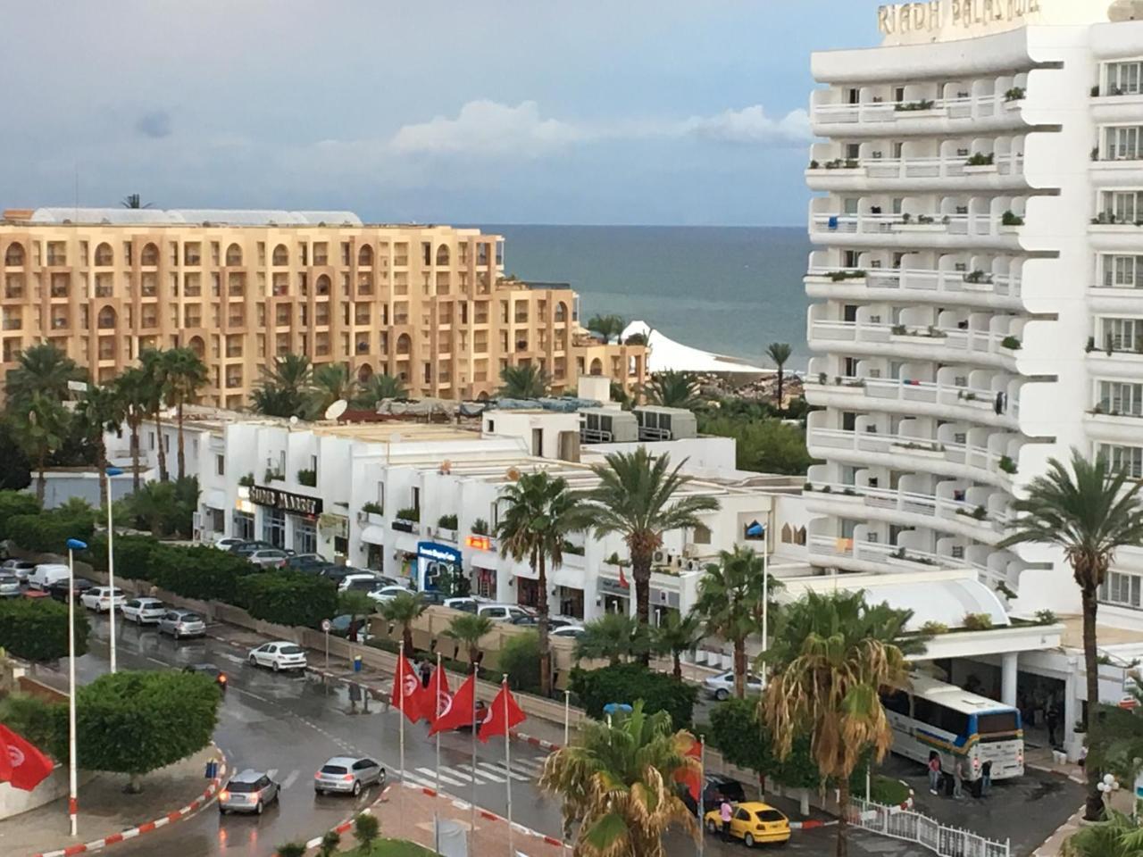 Sousse Corniche Taib Mhiri Roadin Front Of Riadh Palm Hotel エクステリア 写真